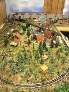 HO Scale Model Railroad Layouts - James Model Trains